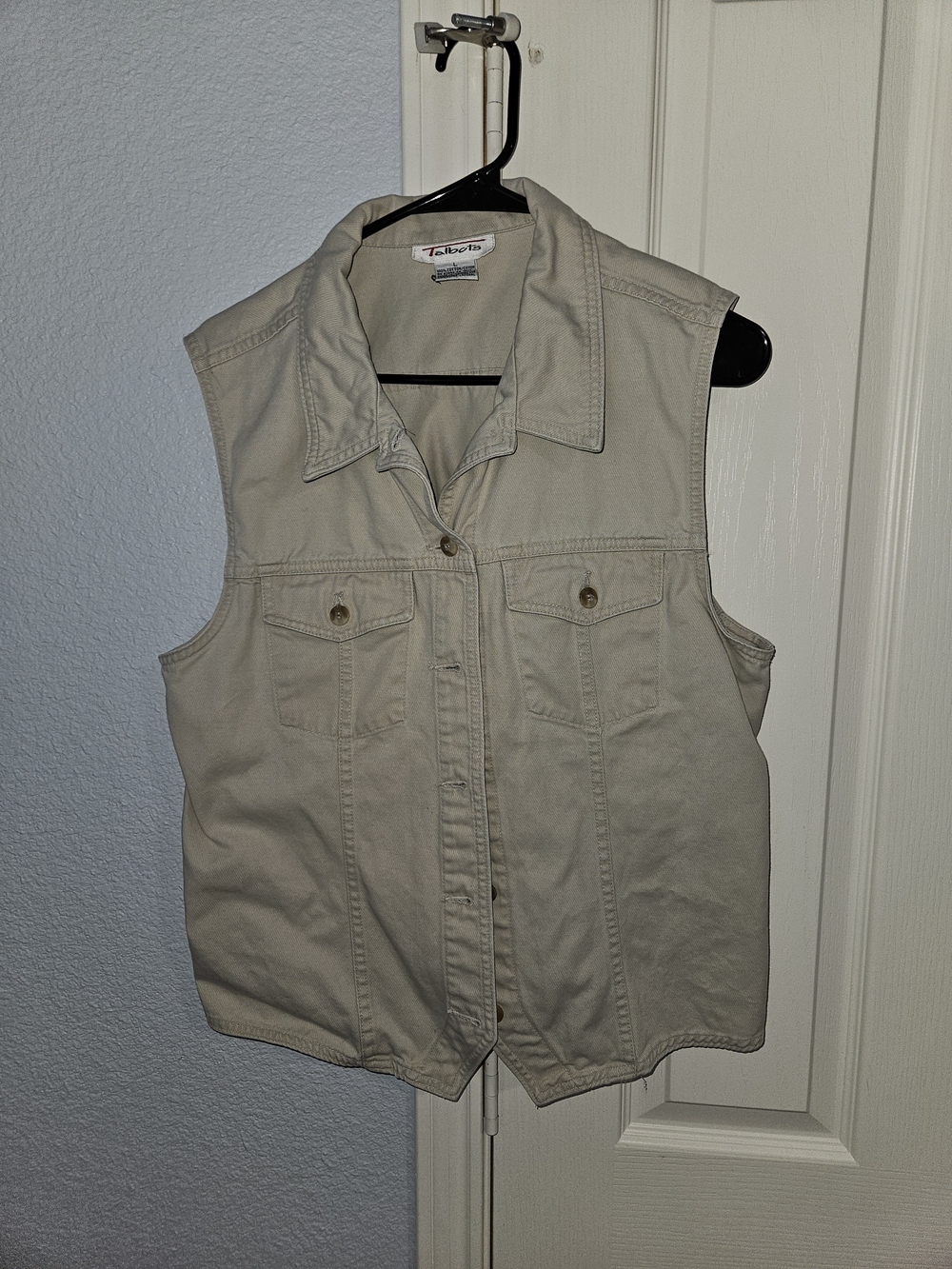 Talbots Light Beige Sleeveless Vest